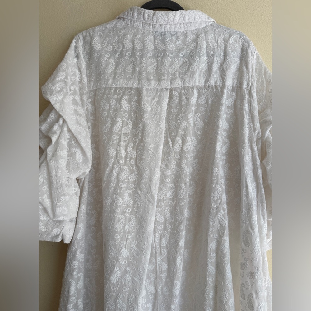 Chic White Maxi Dress with Puff Sleeves - Picture 6 of 7